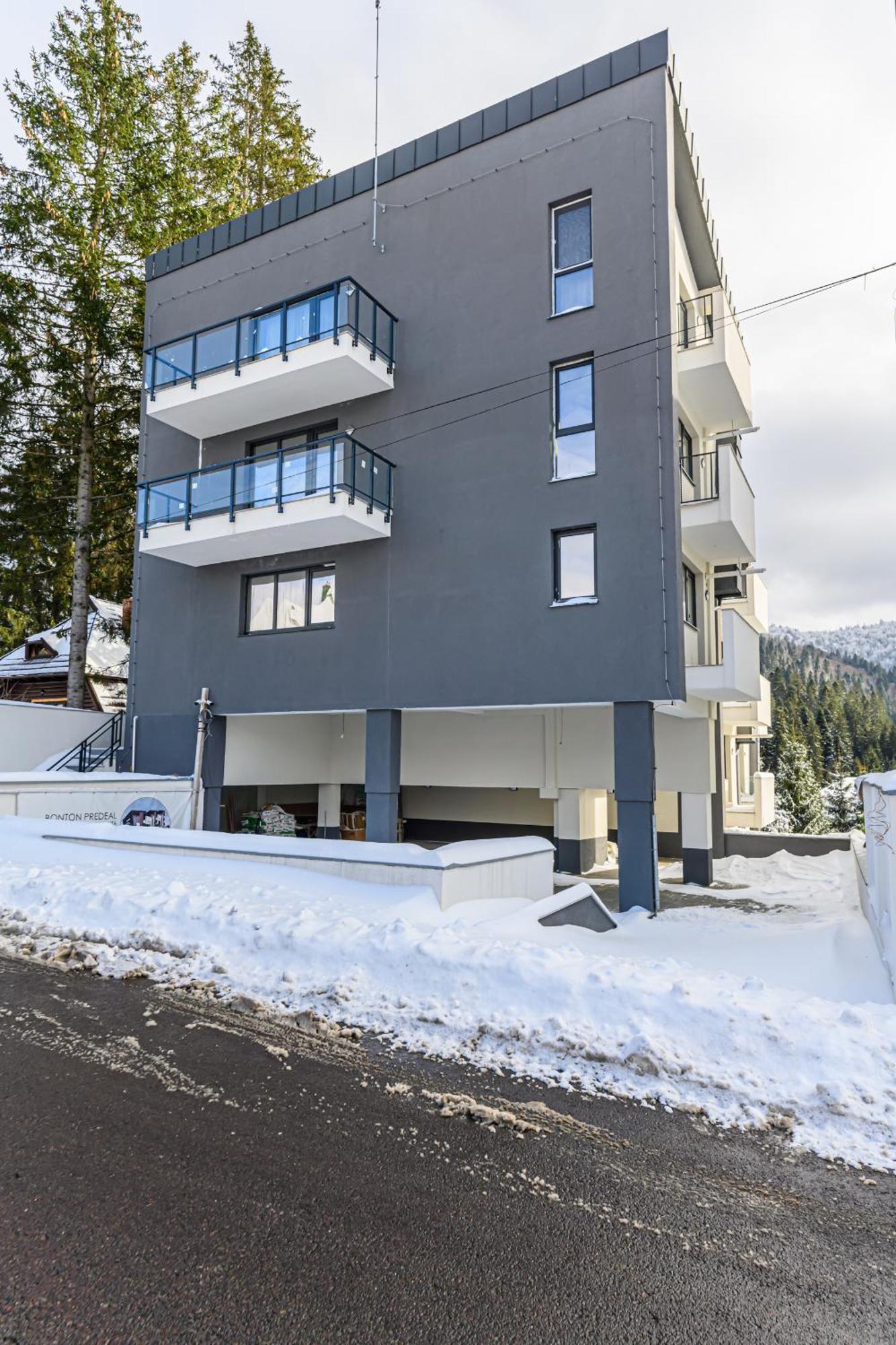 Ayasi Luxury Appartement *