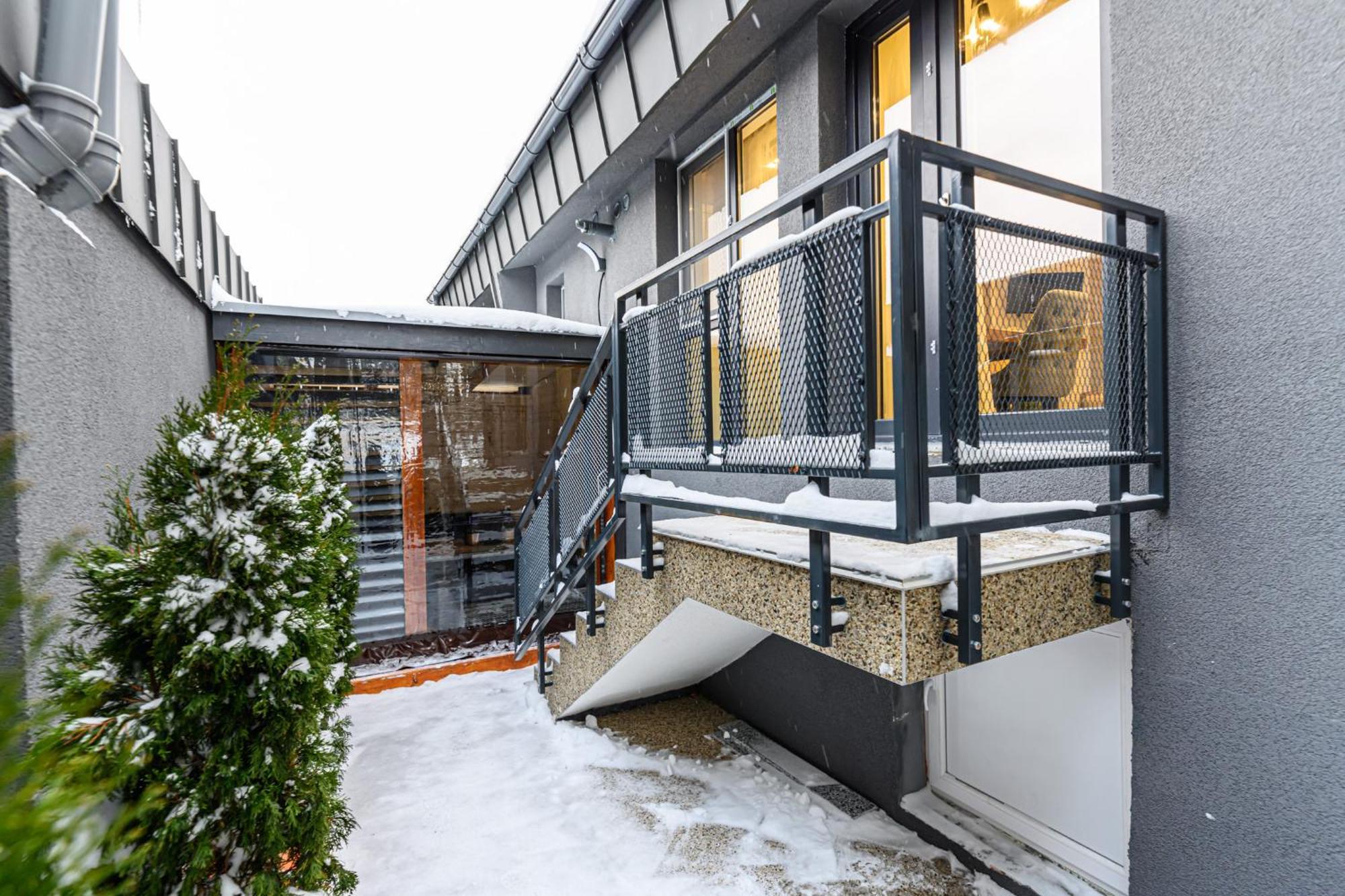 Ayasi Luxury Appartement *
